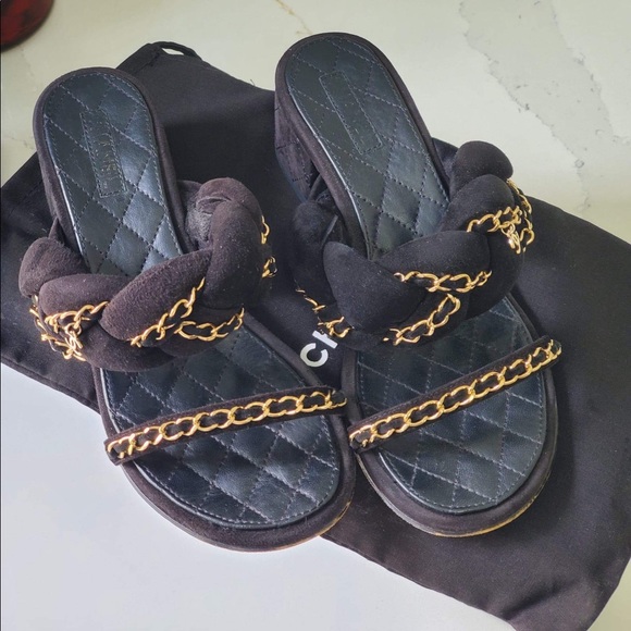 🔥 CHANEL SHOES 🔥 SUEDE AND LEATHER MATERIAL. SIZE 8C. DUST BAG. - Picture 10 of 10